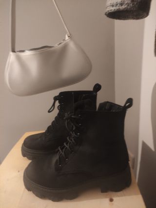 Botines negro ante