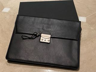 Cartera de piel diseño italiano. Porta documentos