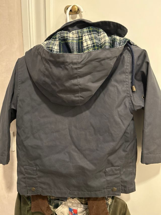 Chaqueta tipo Barbour azul marino talla 3