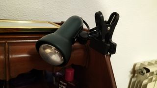 Lampara brazo giratorio y pinza