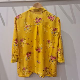 Conjunto camisa M y pantalón 40.