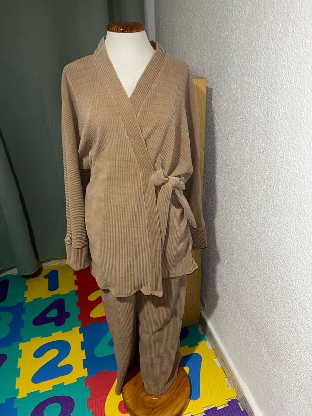 conjunto dos piezas NUEVO Talla Única