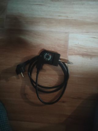 Olla eléctrica. 40 euros. NEGOCIABLE.