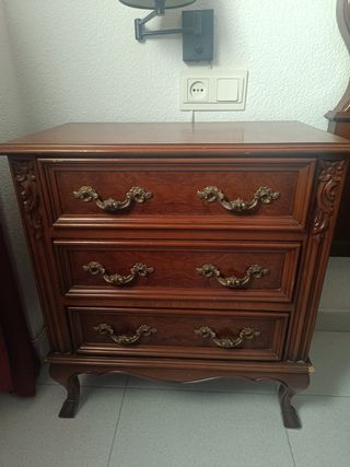 Cabecera y 2 mesitas de noche