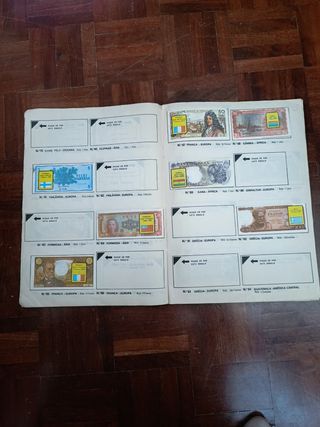 Caderneta de Cromos Notas de Banco