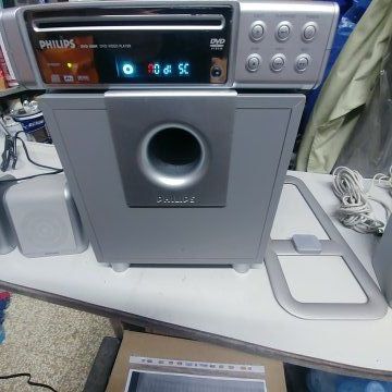 Home Theatre Philips 5 casse + sub