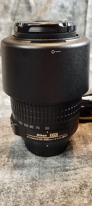 Nikon D7000 con 2 objetivos