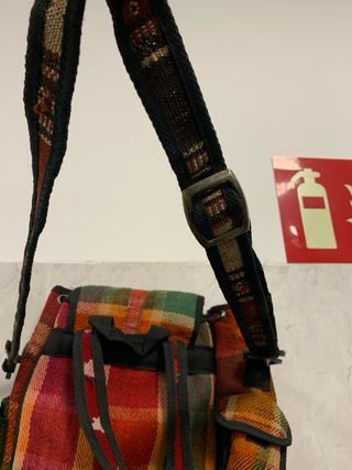 Mochila rustica iraní hecha a mano de lana y cuero