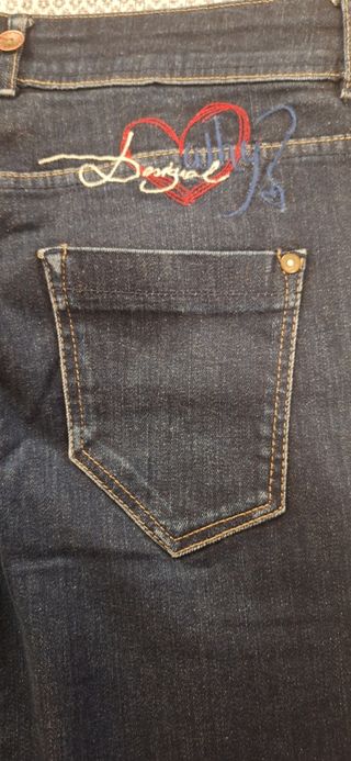 Pantalón Desigual mujer.