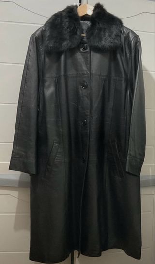 Abrigo3/4 de cuero con cuello de zorro desmontable