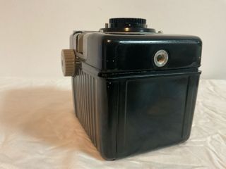 837.Cámara americana KODAK BROWNIE BULL’S EYE.1954