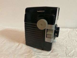 837.Cámara americana KODAK BROWNIE BULL’S EYE.1954