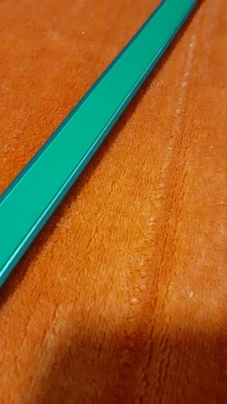 MOLDURA UNIVERSAL PARA CARROCERÍAS DE COCHES 