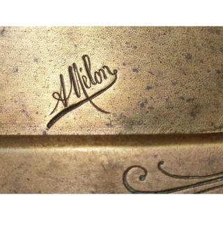 Antica cariola giocattolo in rame cesellata