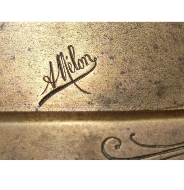 Antica cariola giocattolo in rame cesellata