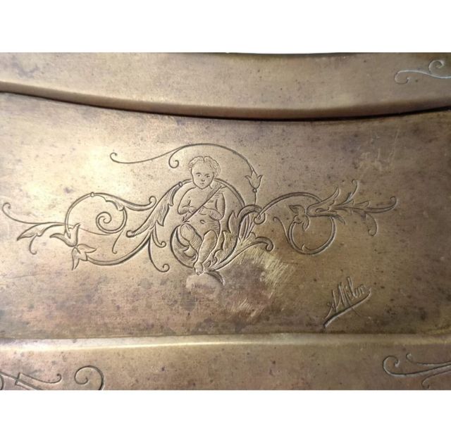 Antica cariola giocattolo in rame cesellata