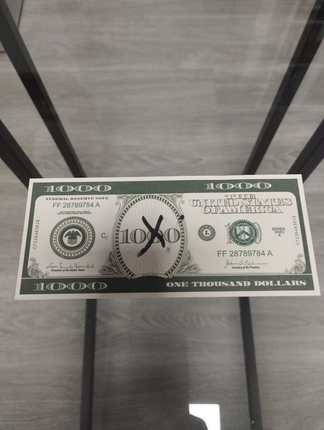 Movie prop Casino Royale 007