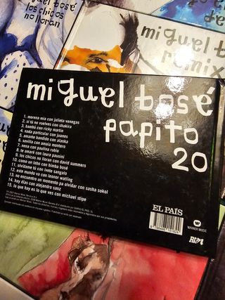 Colección de 19 Libro CDs de Miguel Bosé