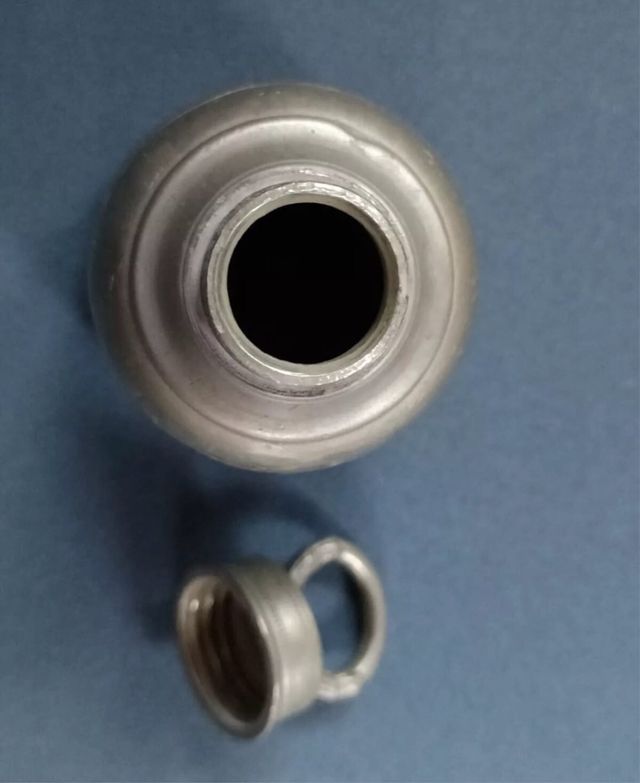 Antico flacone peltro cesellato 1800/1830