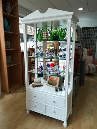 Mueble vitrina blanco