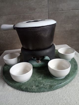 Fondue hierro fundido y marmol