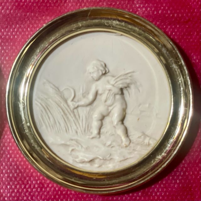 Cuatro medallones porcelana siglo XIX