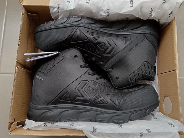 Zapatillas seguridad Paredes