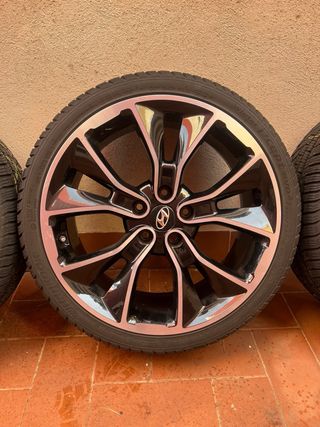 Llantas Hyundai ORIGINALES 19 y Hankook al 70
