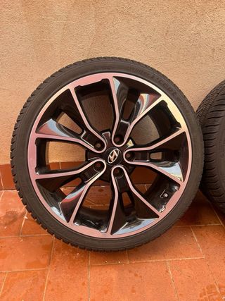 Llantas Hyundai ORIGINALES 19 y Hankook al 70