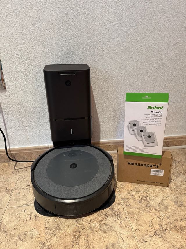 iRobot Roomba I5 con base