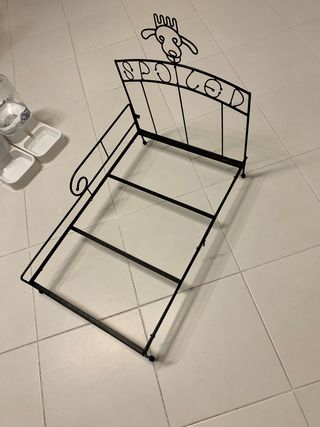 Cama de forja para mascotas