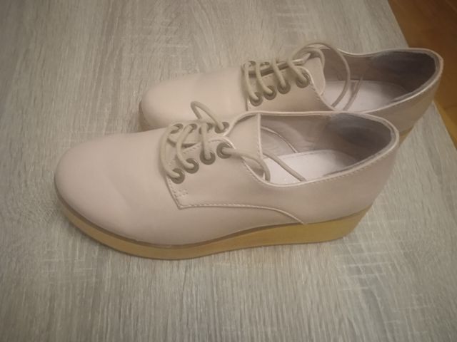 Zapatos planos cordones color nude del35