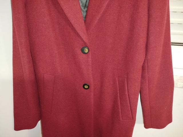 Abrigo burdeos