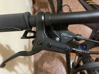 se vende bici a estrenar marca monty