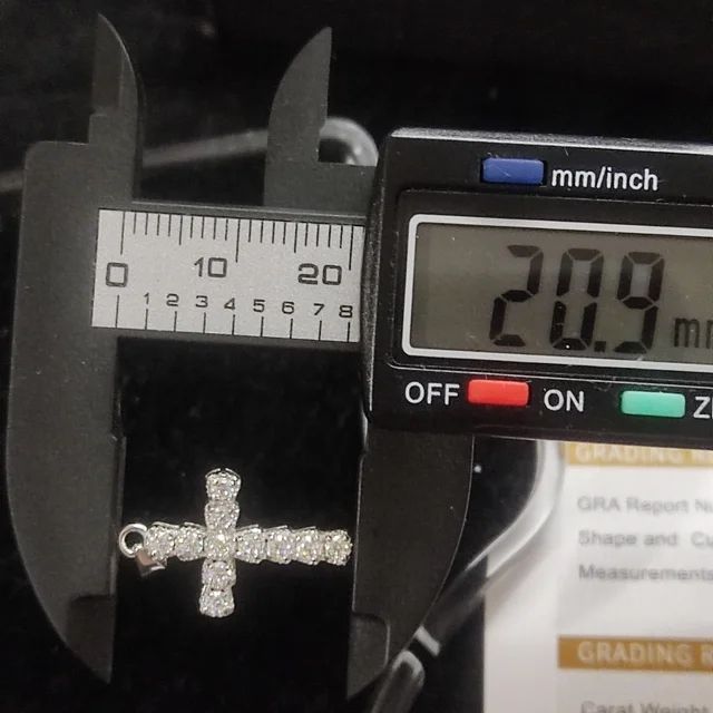 Collar de plata moissanita