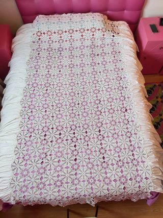 Pareja de colchas beiges ganchillo hechas a mano