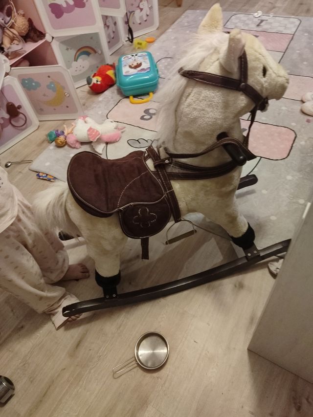 Cavalinho de madeira