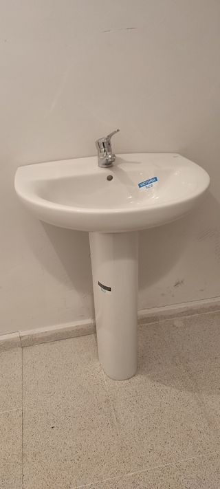 Lavabo Roca victoria completo