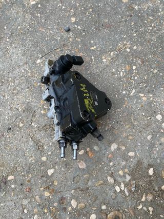 Bomba inyectora mercedes vito viano