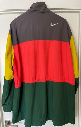 Chaqueta Nike cortavientos