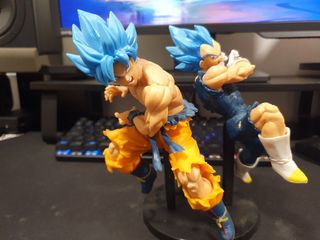 Figuras Goku y Vegeta SSJB