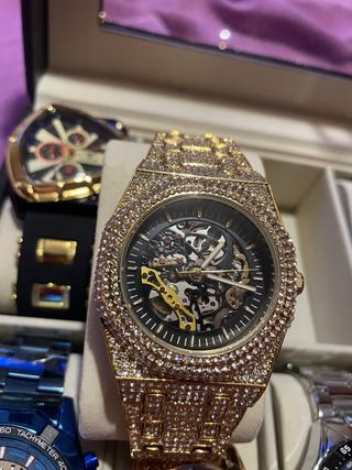 Reloj oro diamantes
