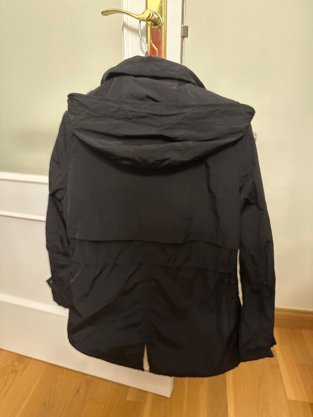 Cazadora cortavientos negro Massimo Dutti