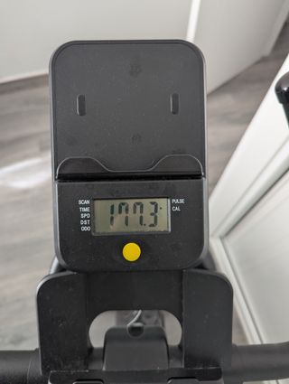 Bicicleta estática prácticamente nueva