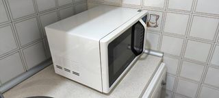 Horno Microondas SAMSUNG MC28H5015AW
