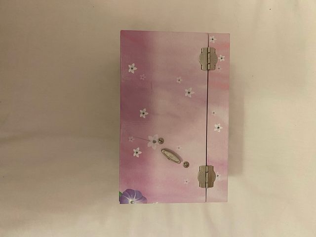 Caja joyero con musica