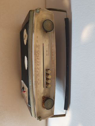 Radio antiguo CARTEL