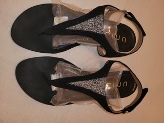 Sandalias Unisa