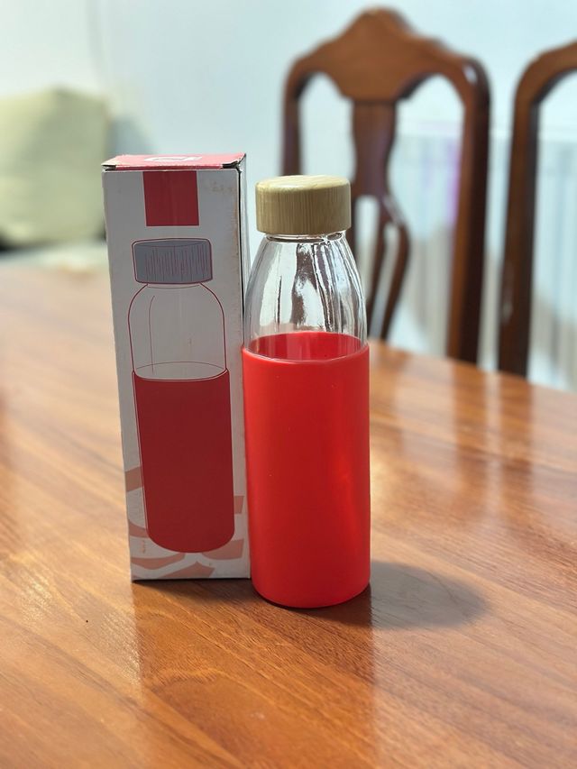 Bottiglia d'acqua in vetro da 500 ml