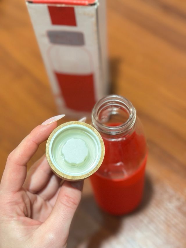 Bottiglia d'acqua in vetro da 500 ml